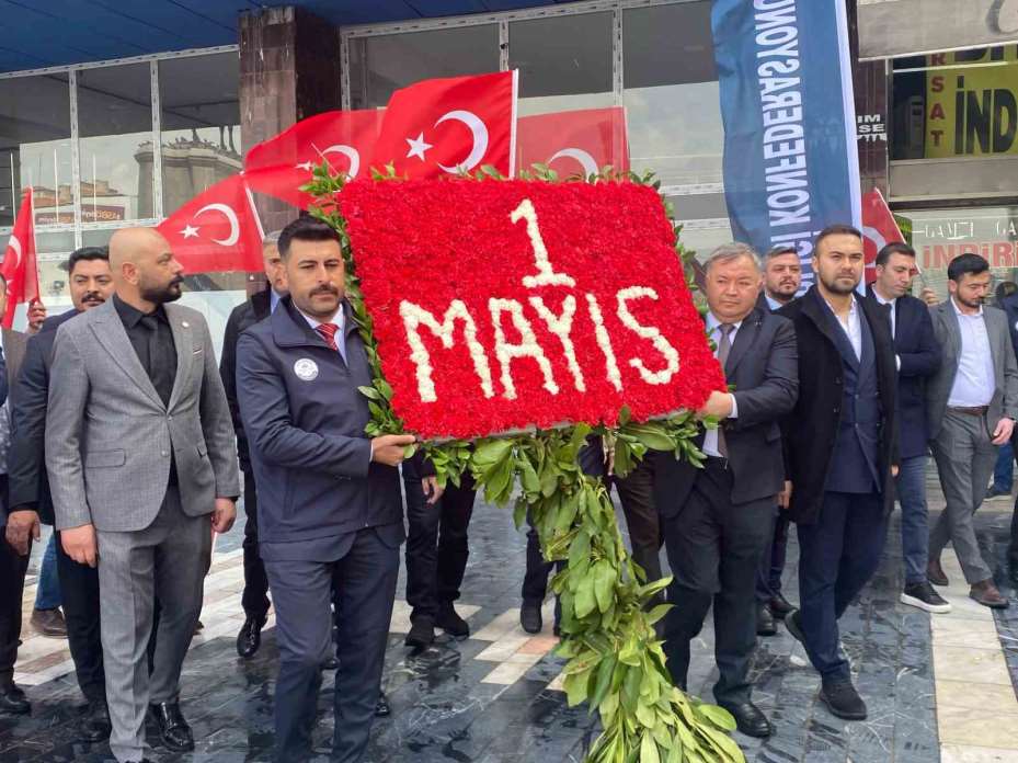 Kamu Birliği Konfederasyonu Genel Başkanı Kaya: "Asgari ücretin insanca yaşam şartlarını sağlayacak düzeyde olması en temel talebimizdir"