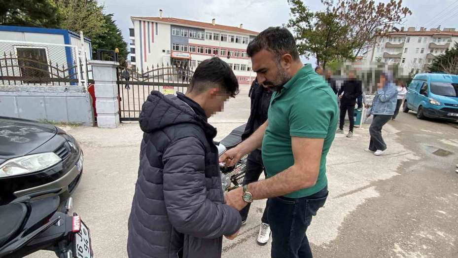 Ehliyetsiz motosiklet sürücüsüne 25 bin 956 lira ceza