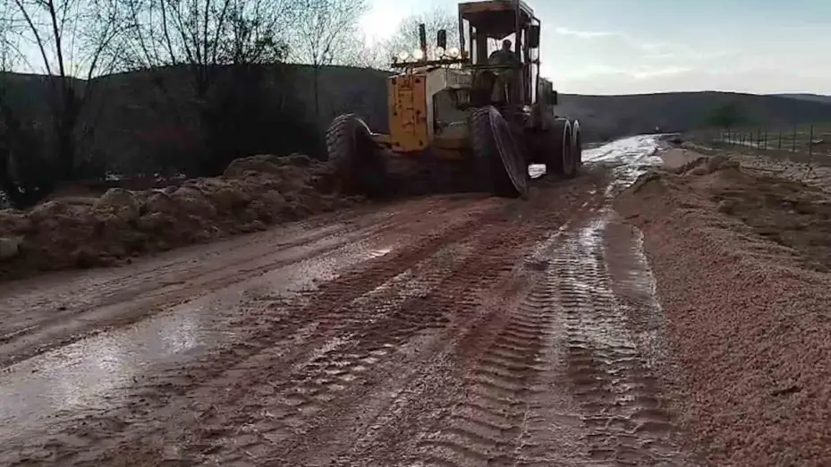 Kırıkkale’de kuvvetli sağanak: Dereler taştı, tarım arazileri zarar gördü