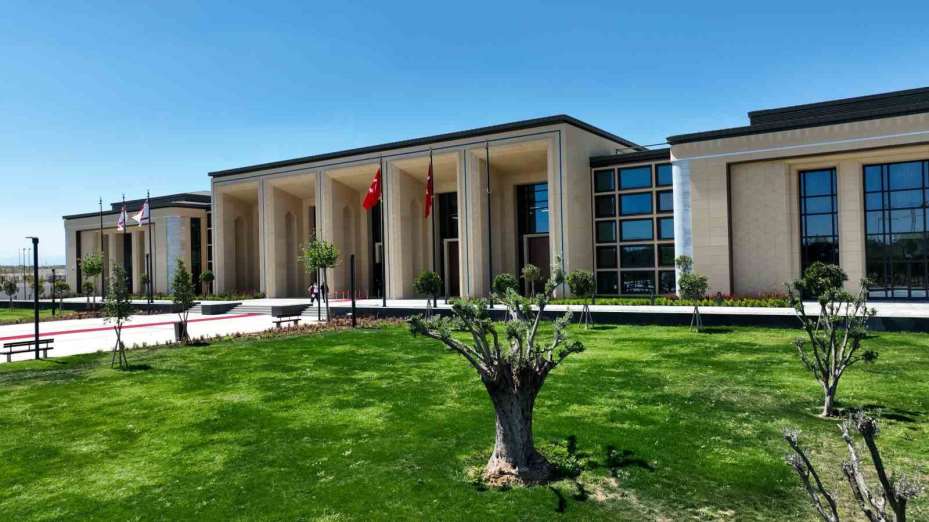 Bakan Kurum: "Kıbrıs’ımıza imza bir eseri daha kazandırıyoruz"