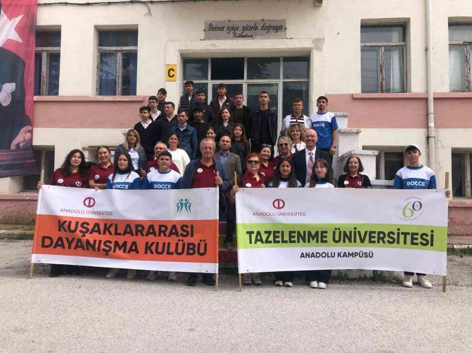 (ÖZEL) Tazelenme Üniversitesinin yaşlı öğrencileri bocce ile tanıştı