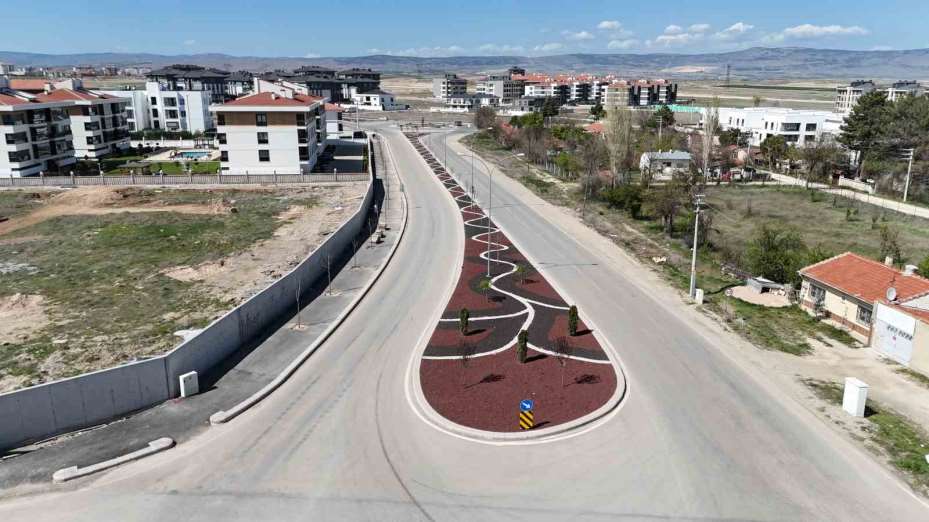 Yeni bulvarlar trafiğe nefes oldu