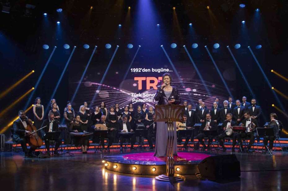 TRT Türk sanat müziği personel korosu konseri 33’üncü yılında