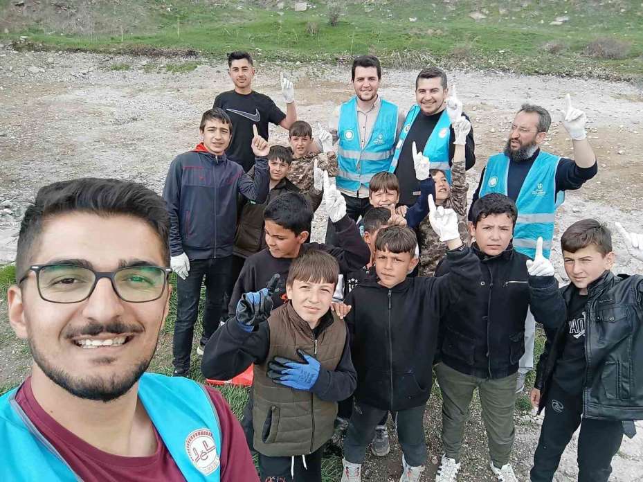 Daha temiz Tomarza için mesire alanları temizlendi