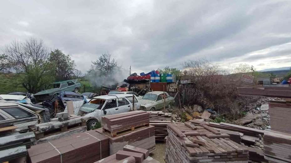 Başkent’te yangın: Varil patlaması korkuttu