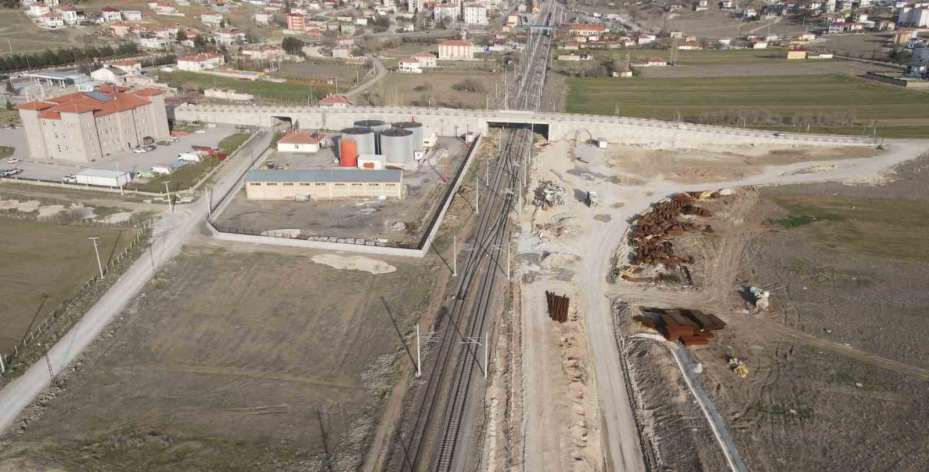 Karaman-Ulukışla Hızlı Tren Hattı’nda saha incelemesi