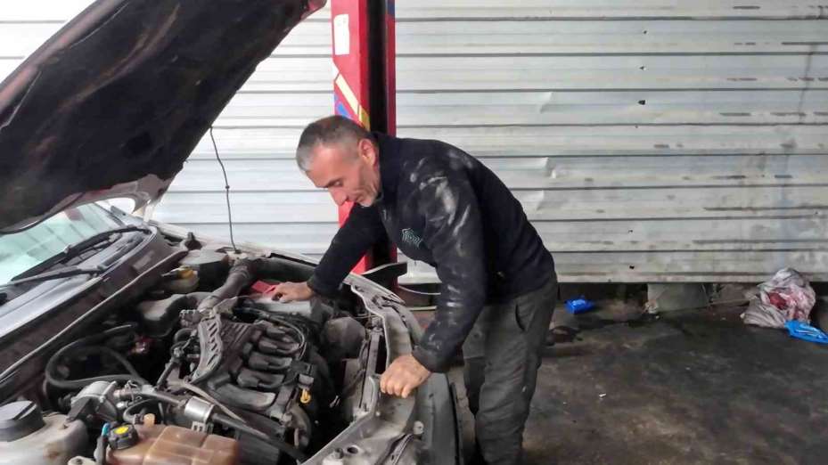 Oto bakım ustaları uyarıyor: "Araçların yaz bakımı ihmal edilmemeli"