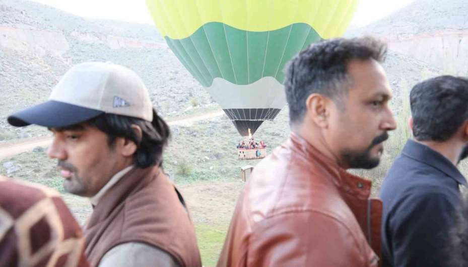 Turistler balon ile Ihlara Vadisi’ni havadan keşfediyor