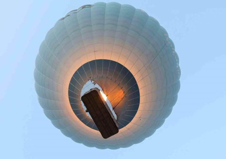 Turistler balon ile Ihlara Vadisi’ni havadan keşfediyor