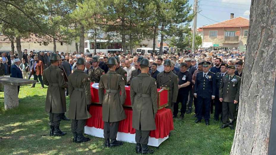 Kıbrıs Gazisi Hasan Hüseyin İncesu, askeri törenle son yolculuğuna uğurlandı