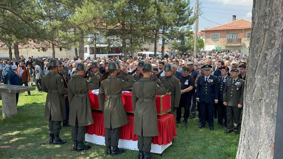 Kıbrıs Gazisi Hasan Hüseyin İncesu, askeri törenle son yolculuğuna uğurlandı