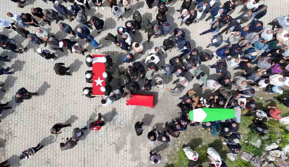 Karbonmonoksit gazından zehirlenen gazi ve eşi toprağa verildi