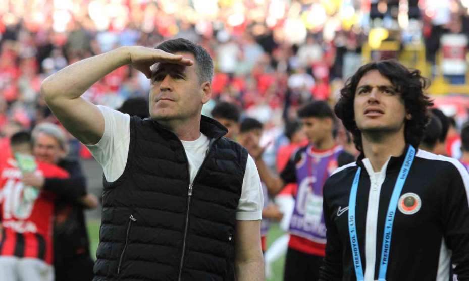Gençlerbirliği taraftarlarından Süper Lig coşkusu