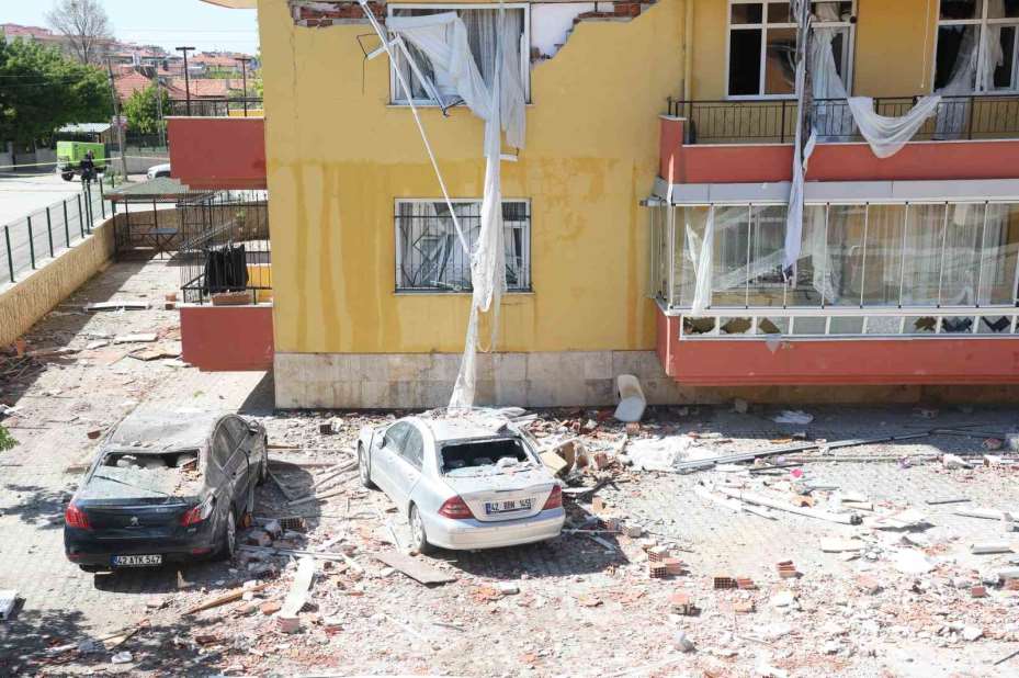 Doğalgaz patlamasının şiddeti gündüz ortaya çıktı