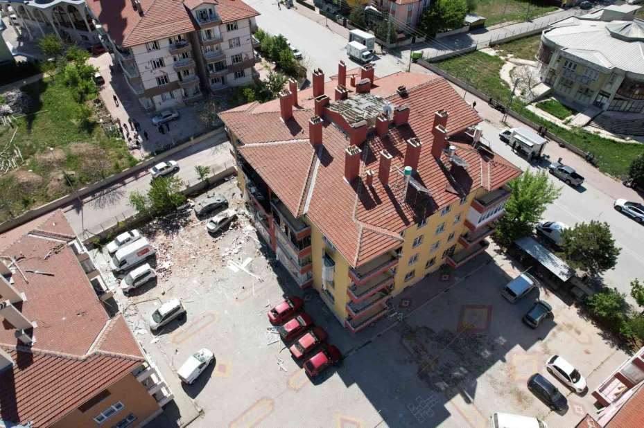 Doğalgaz patlamasının şiddeti gündüz ortaya çıktı