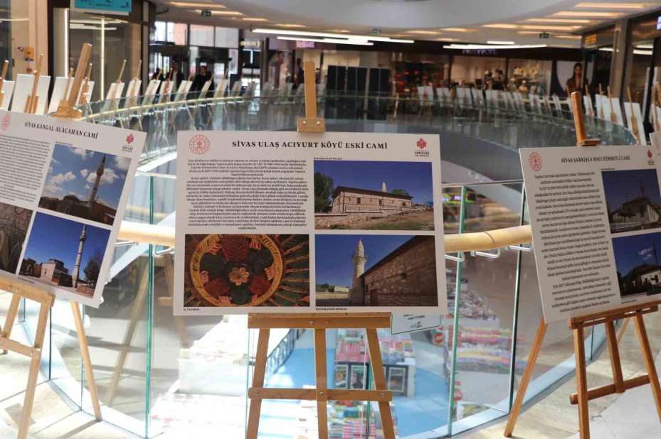 Vakıf hizmetleri fotoğraf sergisiyle görücüye çıktı