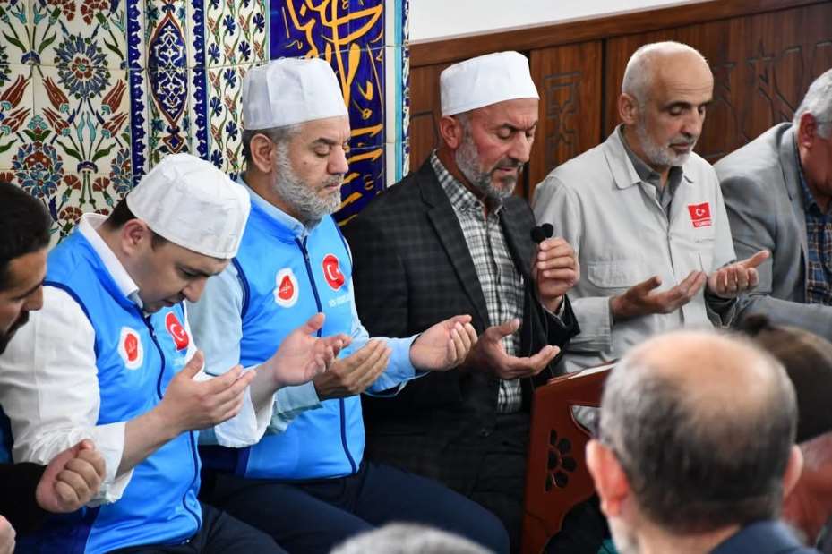 Hacı adayları dualarla kutsal topraklara uğurlandı