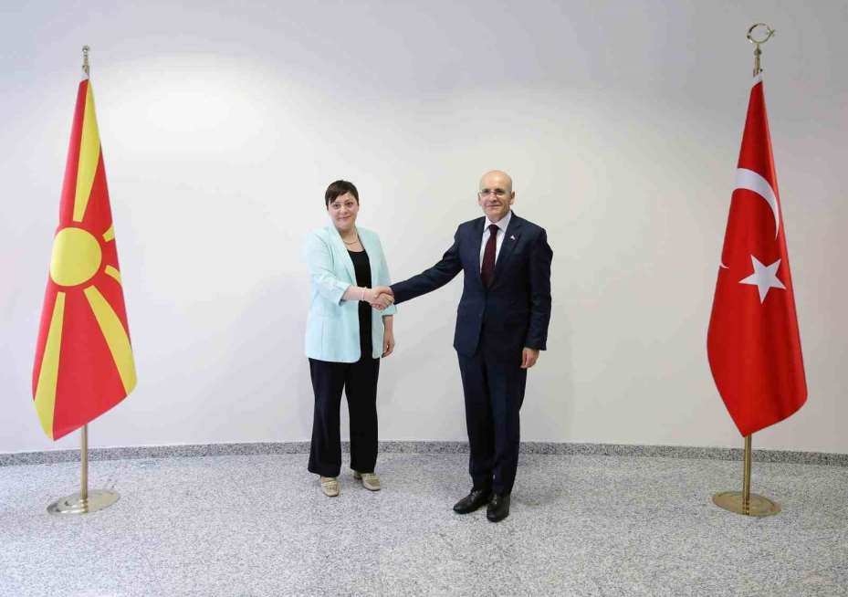 Bakan Şimşek, Kuzey Makedonya Maliye Bakanı Kochoska ile bir araya geldi