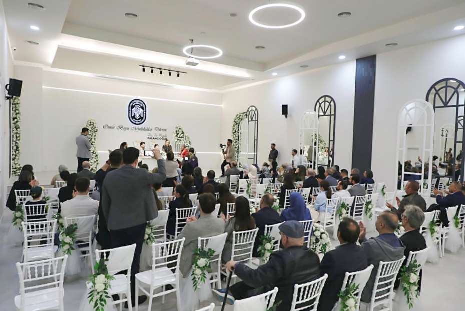 Melikgazi Belediyesi’nde 1 günde 60 nikah gerçekleşti