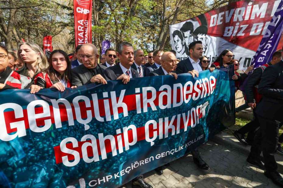 CHP Genel Başkanı Özel: "Deniz Gezmiş’in durduğu yerde durmaya devam ediyoruz"