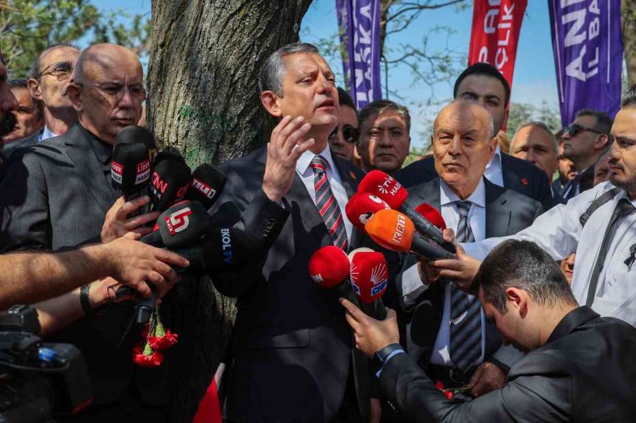 CHP Genel Başkanı Özel: "Deniz Gezmiş’in durduğu yerde durmaya devam ediyoruz"