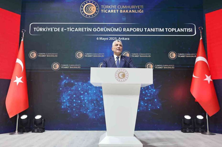 Bakan Bolat: "e-Ticaret hacmi bir önceki yıla göre yüzde 61,7’lik bir artışla 3 trilyon 162 milyon liraya ulaştı"