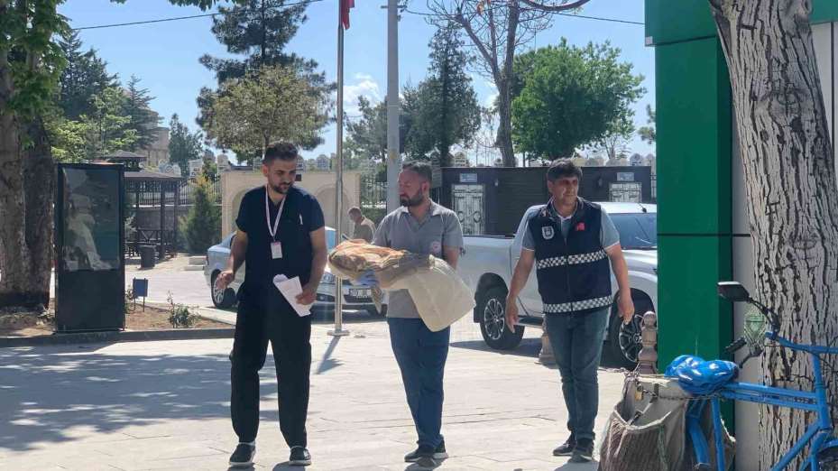Karaman’da hastane tuvaletinde ölü doğan 5 aylık bebek defnedildi