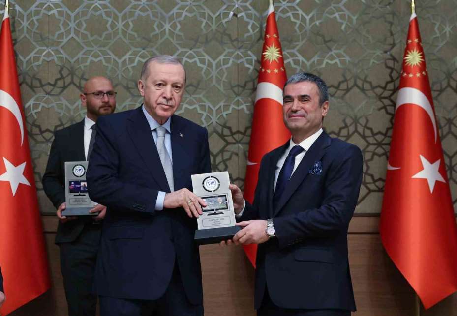 Cumhurbaşkanı Erdoğan: "Milleti provoke eden, halkı galeyana getiren, insanımıza hakaret eden gazeteci olmaz"