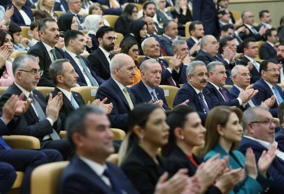 Cumhurbaşkanı Erdoğan: "Milleti provoke eden, halkı galeyana getiren, insanımıza hakaret eden gazeteci olmaz"