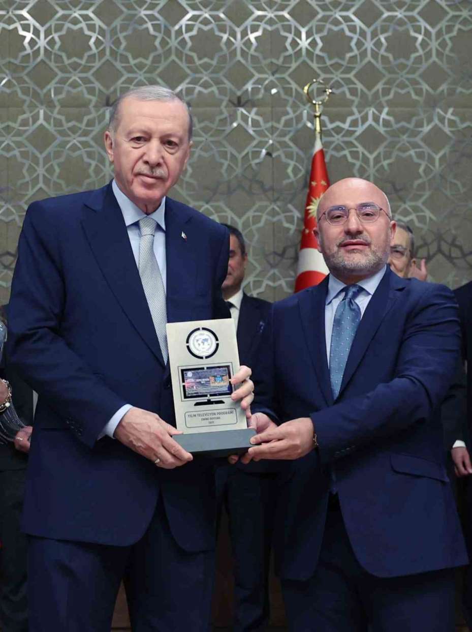 Cumhurbaşkanı Erdoğan: "Milleti provoke eden, halkı galeyana getiren, insanımıza hakaret eden gazeteci olmaz"