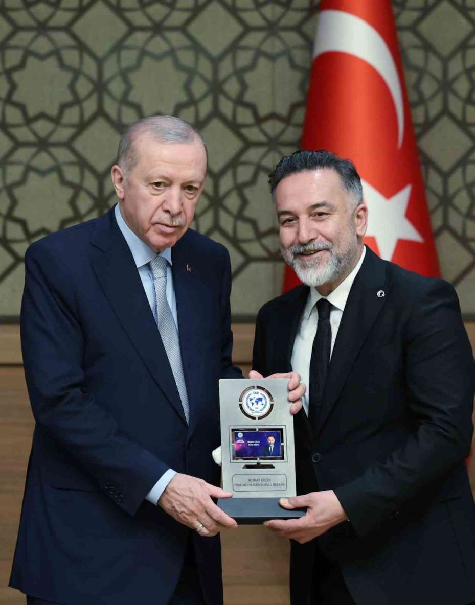 Cumhurbaşkanı Erdoğan: "Milleti provoke eden, halkı galeyana getiren, insanımıza hakaret eden gazeteci olmaz"
