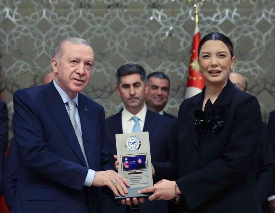 Cumhurbaşkanı Erdoğan: "Milleti provoke eden, halkı galeyana getiren, insanımıza hakaret eden gazeteci olmaz"