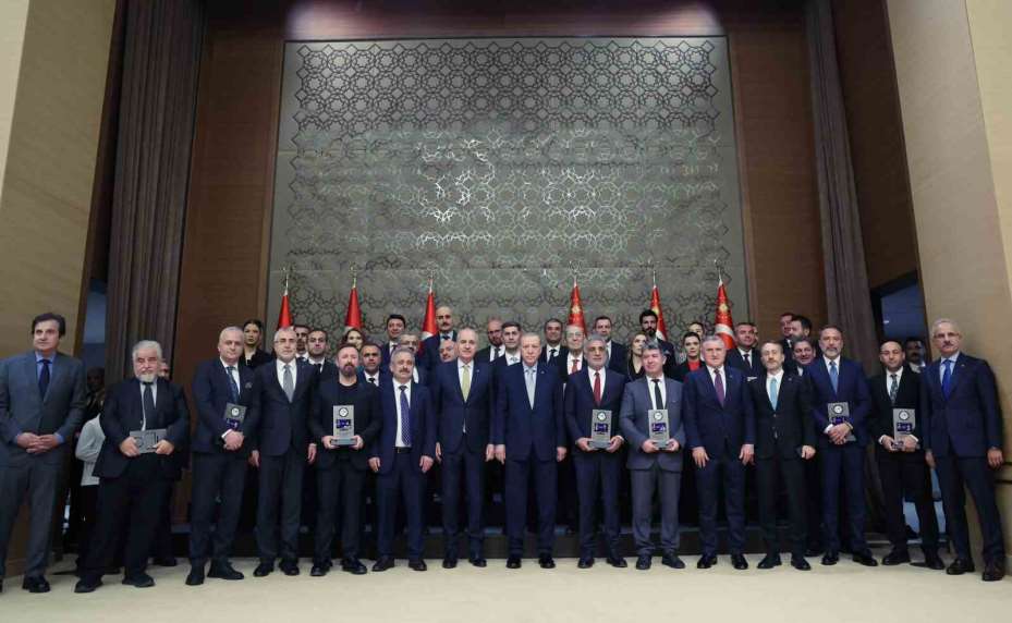 Cumhurbaşkanı Erdoğan: "Milleti provoke eden, halkı galeyana getiren, insanımıza hakaret eden gazeteci olmaz"