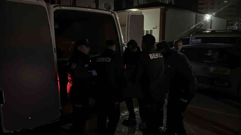 Sivas’ta korkunç cinayet: İki kardeş boğazları kesilmiş olarak bulundu