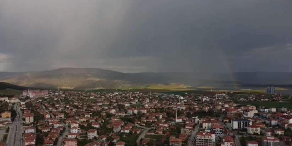 Yozgat’ta gökkuşağı izleyenlere görsel şölen sundu