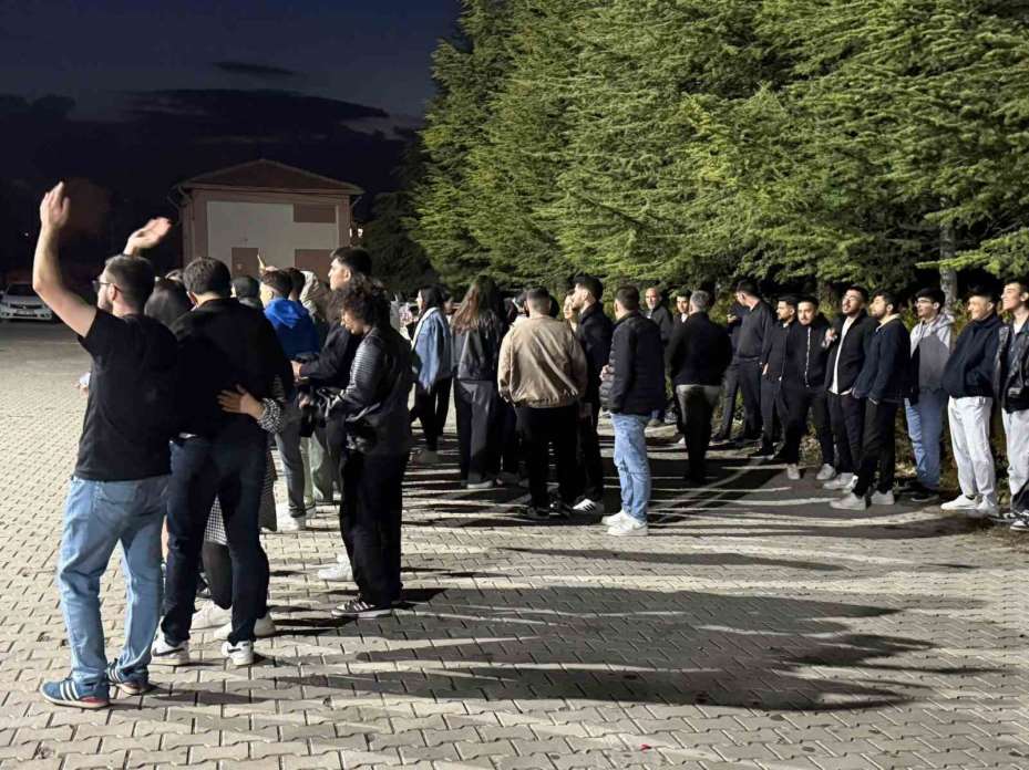 Ulukışla’da üniversite öğrencilerine motivasyon konseri