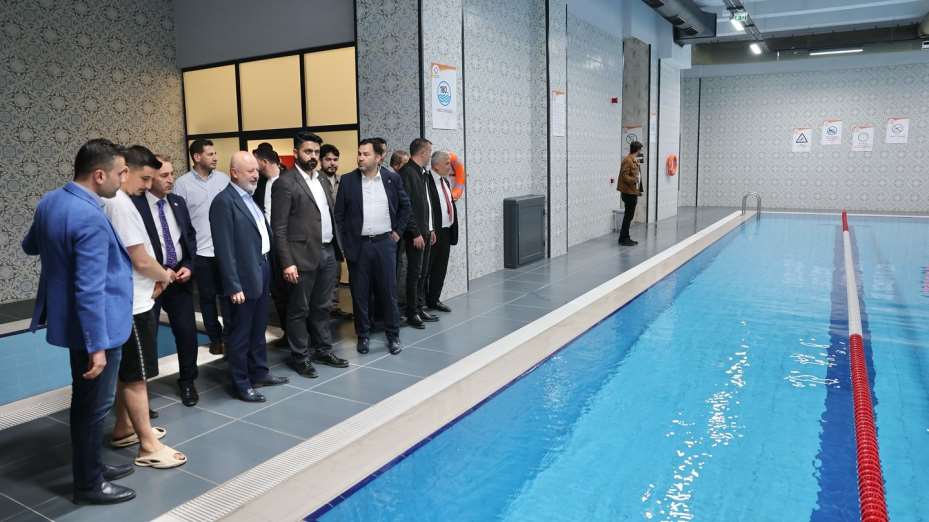 Başkan Çolakbayrakdar: "Kendi öz kaynaklarıyla Türkiye’de sayılı, vizyonuyla öncü bir belediyeyiz"