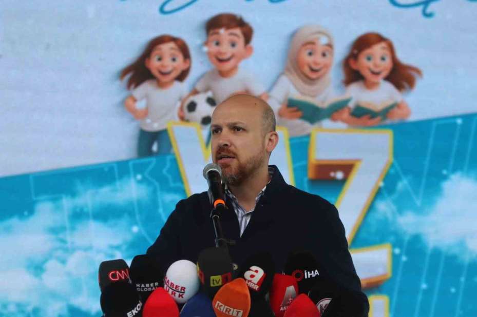 TÜGVA Yüksek İstişare Kurulu Üyesi Bilal Erdoğan: "Bu milletin ayağa kalkması lazım ve bunu başaracak olan gençlerdir"