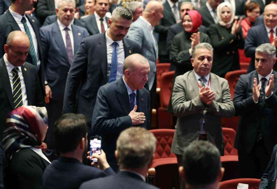 Cumhurbaşkanı Erdoğan: "İster töre, ister gelenek, ister güncel akım bahanesiyle olsun evliliğin zorlaştırılmasını asla doğru bulmuyoruz"