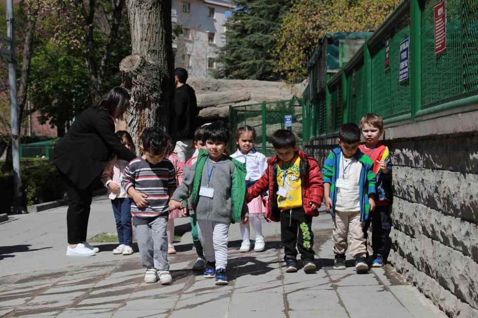 Minikler Evcil Hayvan Parkı’nı gezdi