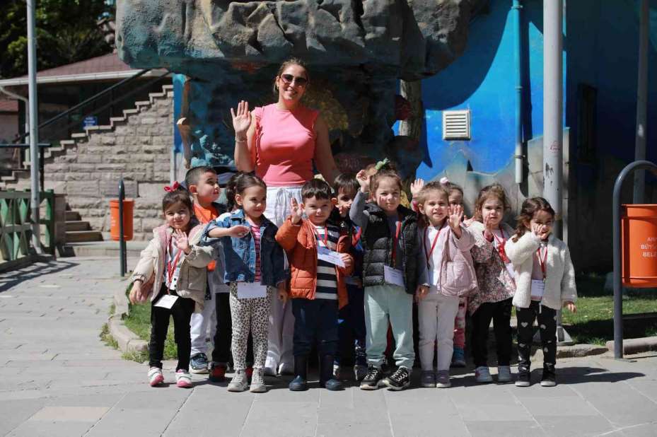Minikler Evcil Hayvan Parkı’nı gezdi
