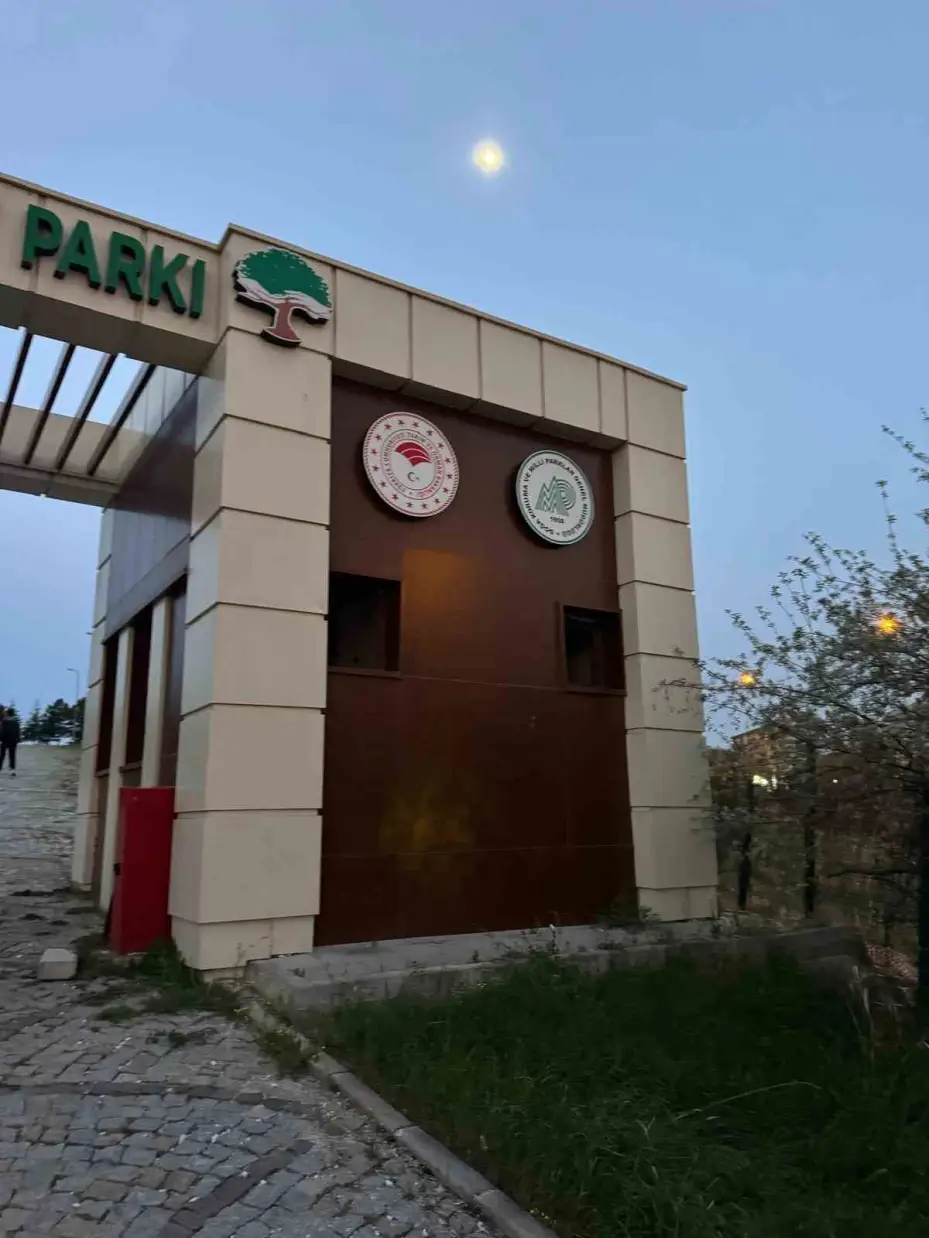 Aşıkpaşa Tabiat Parkı’nın bakımsız hali tepki çekiyor