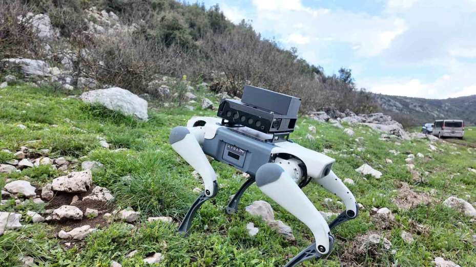 Yerli savunma sanayi firmasından robotik köpek atılımı: "AyBARS"