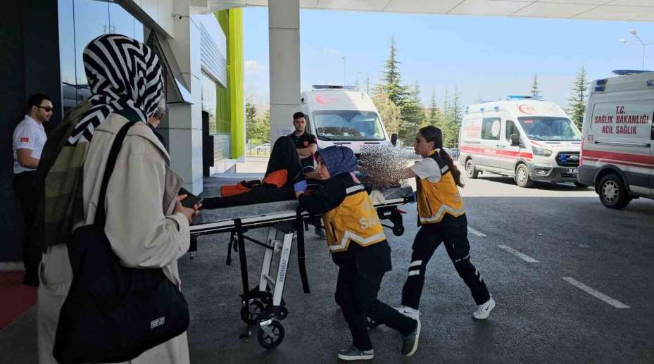 Av tüfeğiyle kendini vuran şahıs ağır yaralandı