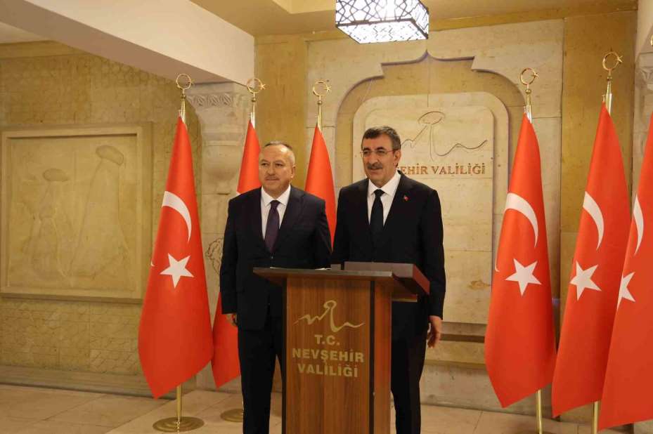 Cumhurbaşkanı Yardımcısı Yılmaz: "Ana muhalefet partisinin tek yaptığı popülizm"