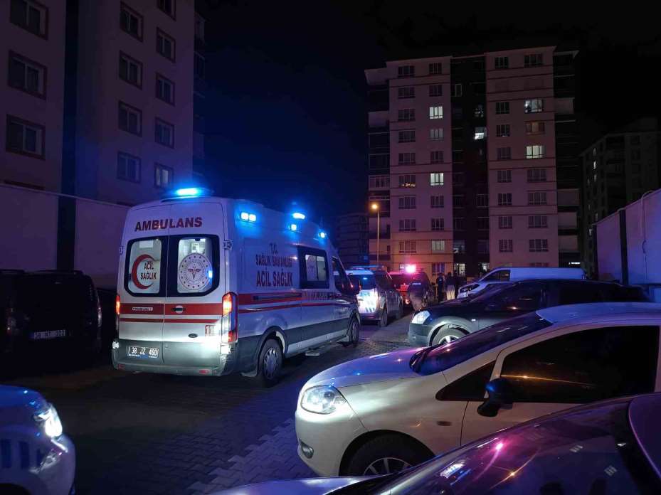 Kayseri’de bıçaklı kavga: 1 yaralı