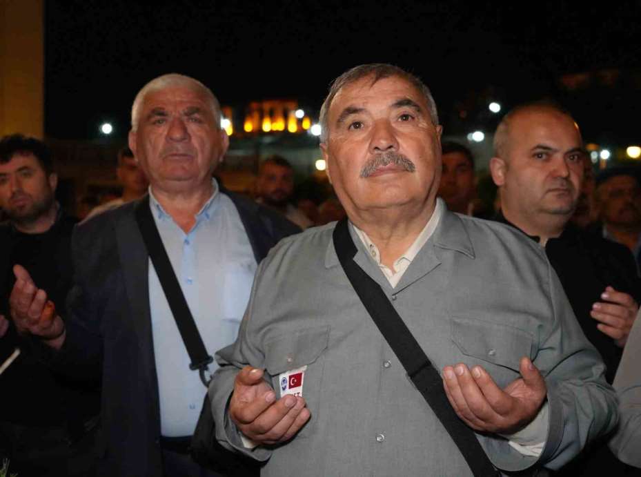 Kırıkkale’de hacı adayları dualarla kutsal topraklara uğurlandı