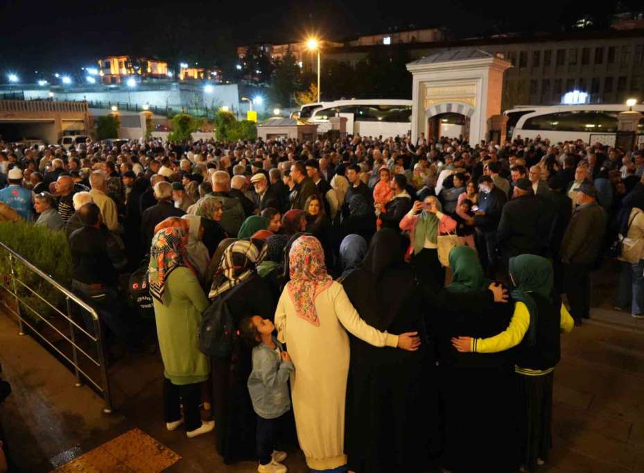 Kırıkkale’de hacı adayları dualarla kutsal topraklara uğurlandı