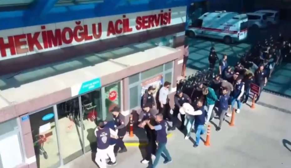Konya Polisinden dolandırıcılara 10 ilde operasyon: 13 tutuklama