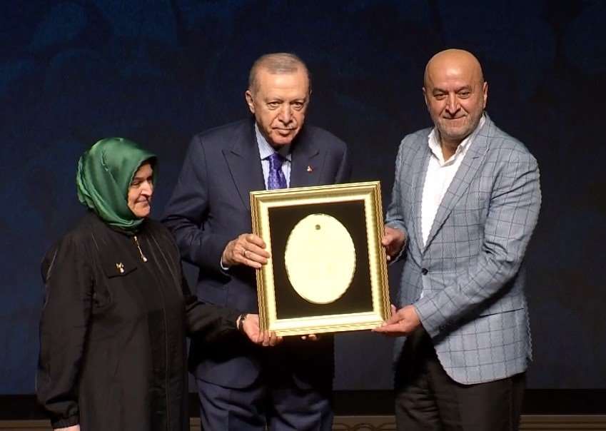 1,5 milyon çift evlenmeyi bekliyor